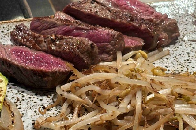ワイキキで45年、和食の老舗「レストランサントリー」で和州牛を堪能～その１